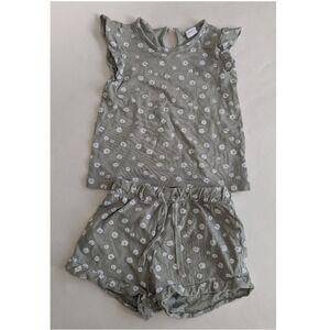 H&M Green And White Floral Ruffle Sleeve Shirt And Shorts Size 18 Months